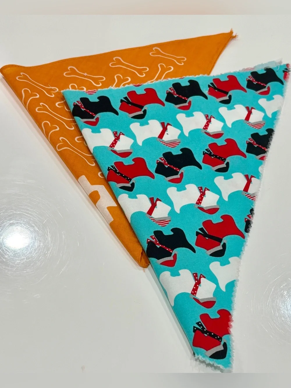 Set of Two Small Pet Bandanas in Different Colors and Patterns